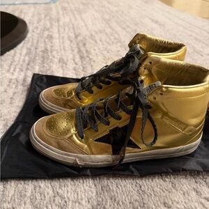 Golden Goose - Golden High-Top Sneakers with Star Detail